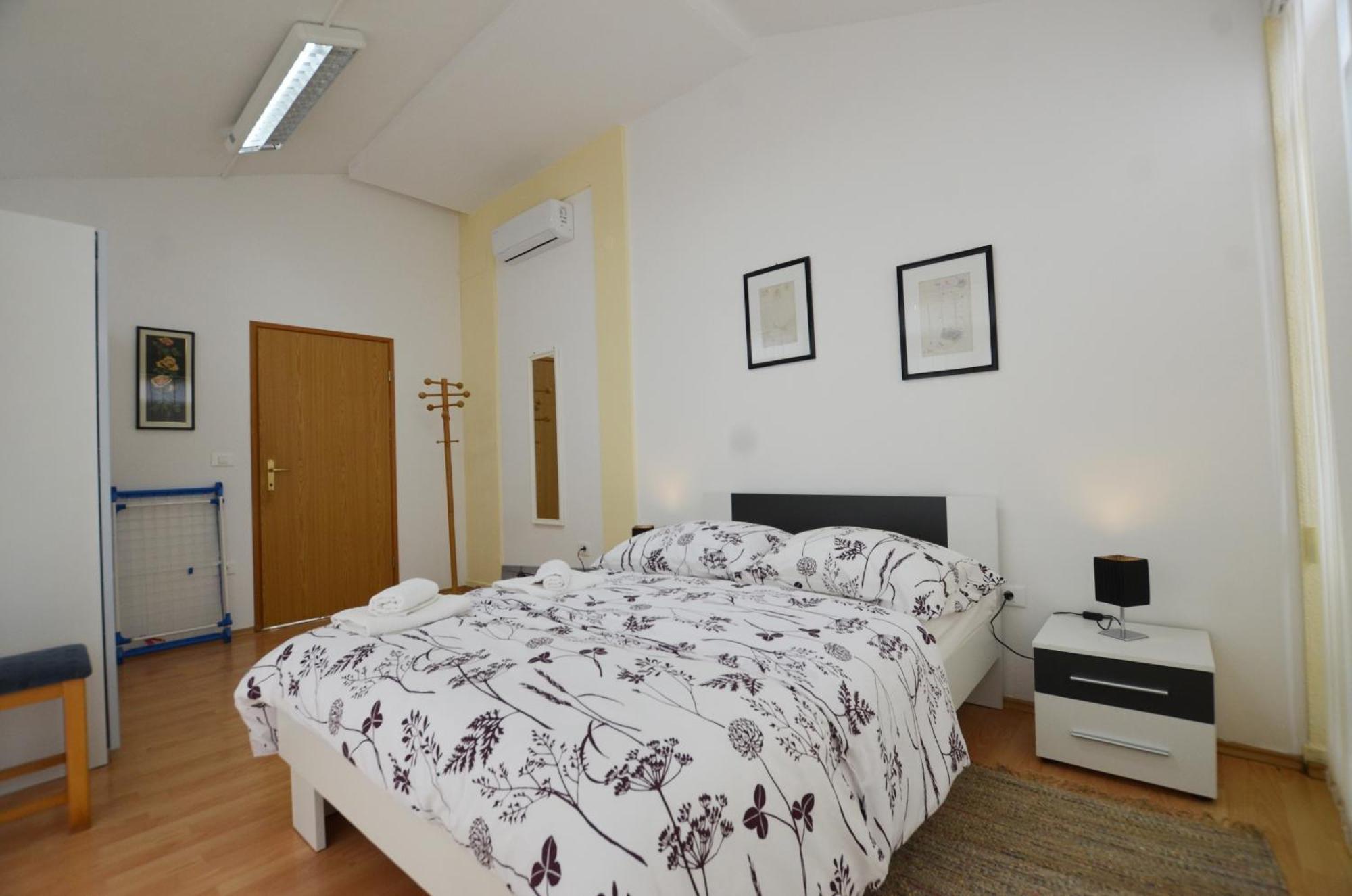 Zminj Apartments Bilik gambar