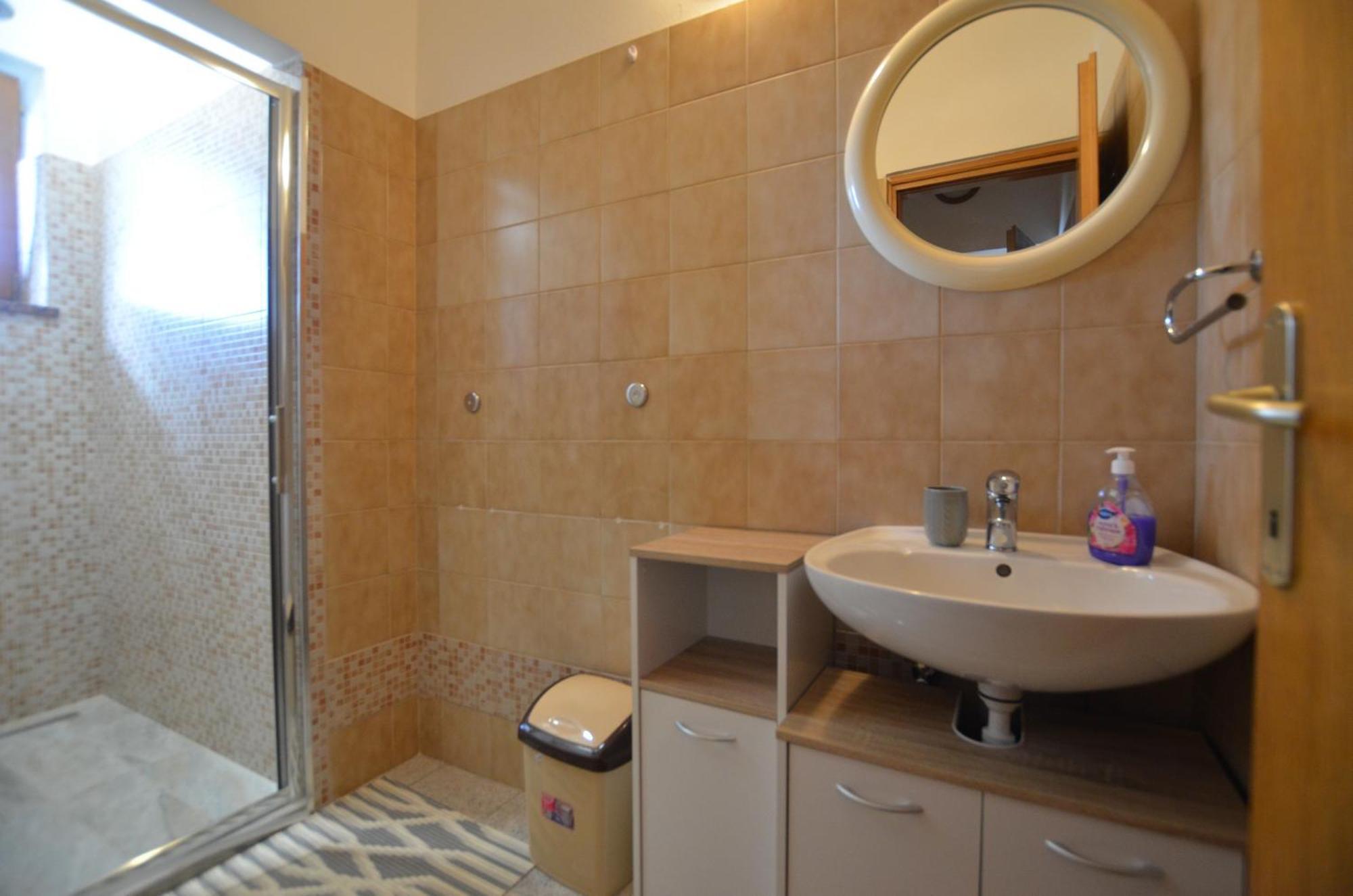 Zminj Apartments Bilik gambar