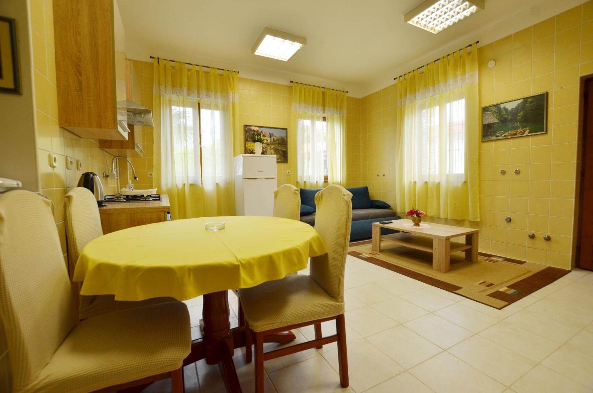 Zminj Apartments Bilik gambar